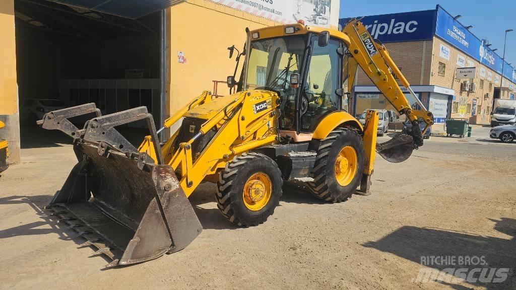 JCB 3 CX Ekskavatori-iekrāvēji
