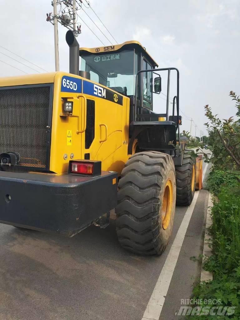 SEM 655D Iekrāvēji uz riteņiem