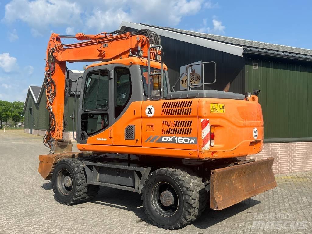 Doosan DX 160 W-3 Ekskavatori uz riteņiem