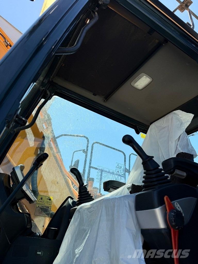 Hyundai HX 160 L Kāpurķēžu ekskavatori