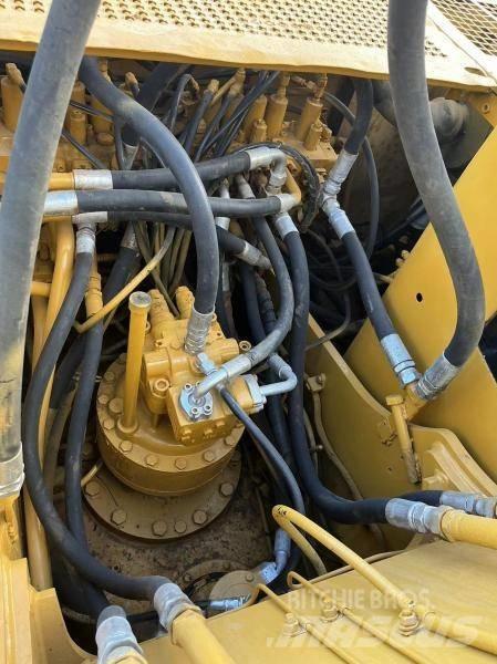 CAT 320 C Kāpurķēžu ekskavatori