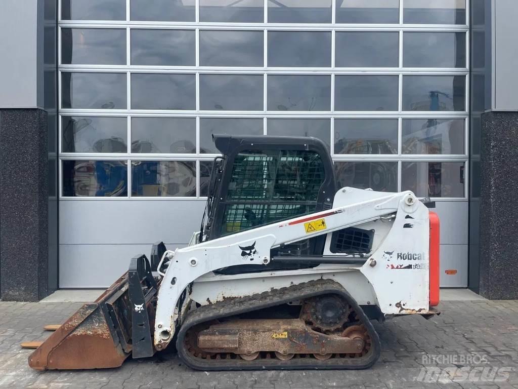 Bobcat T450 Lietoti riteņu kompaktiekrāvēji