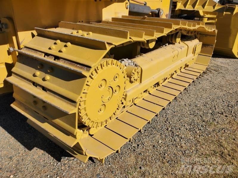 CAT D 6 K 2 LGP Kāpurķēžu buldozeri