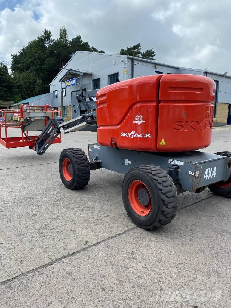 SkyJack SJ 46 AJ Strēles pacēlāji