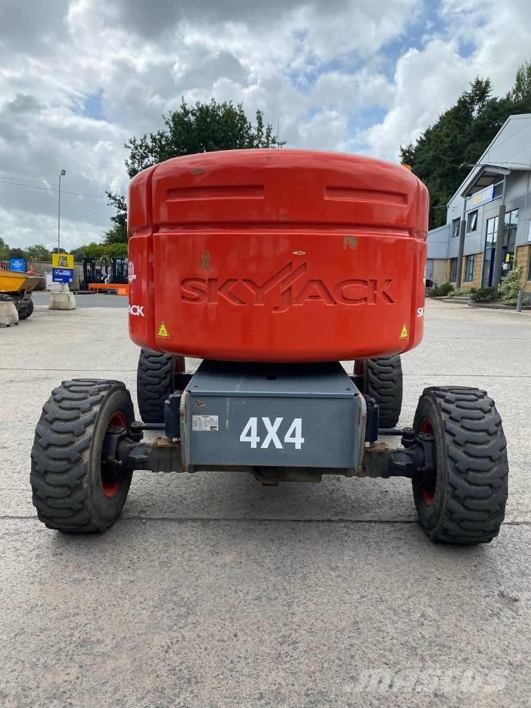 SkyJack SJ 46 AJ Strēles pacēlāji