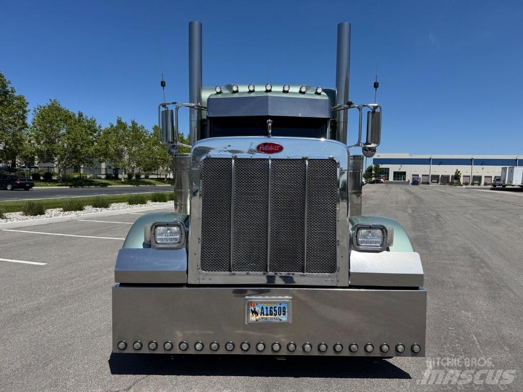 Peterbilt 379 Vilcēji