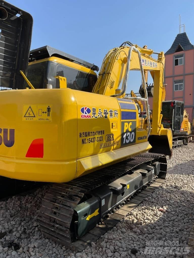 Komatsu 130-7 Kāpurķēžu ekskavatori