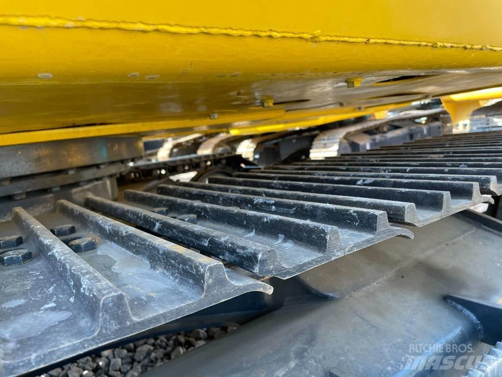 Komatsu 130-7 Kāpurķēžu ekskavatori