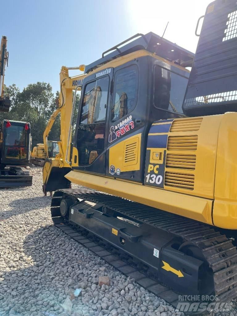 Komatsu 130-7 Kāpurķēžu ekskavatori