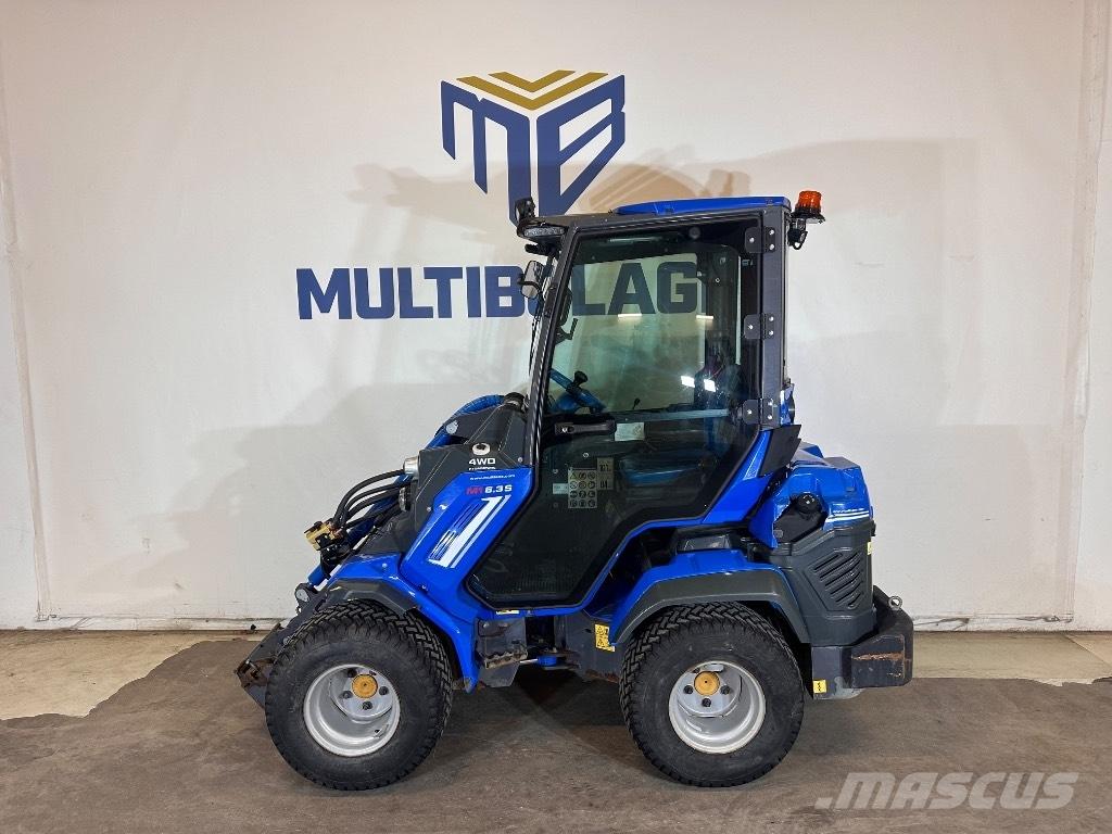 Multione 6.3S Lietoti riteņu kompaktiekrāvēji