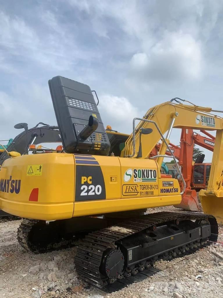 Komatsu PC 220-8 Kāpurķēžu ekskavatori