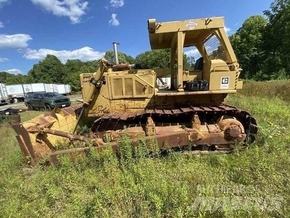 CAT D 8 K Kāpurķēžu buldozeri