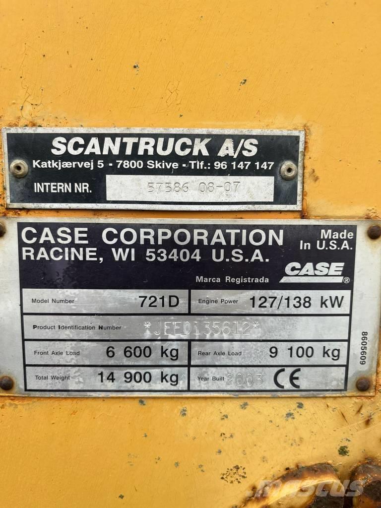 CASE 721 D Iekrāvēji uz riteņiem