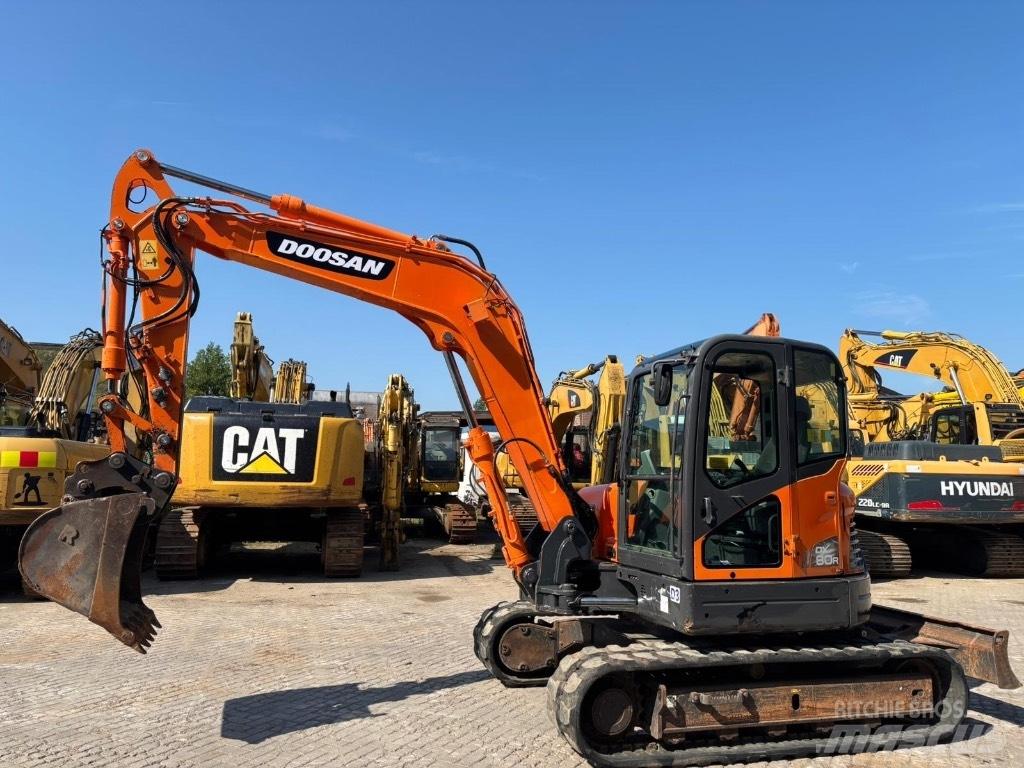 Doosan DX 80 R Vidēja lieluma ekskavatori 7 t - 12 t