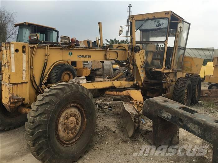 Komatsu GD 511 Greideri
