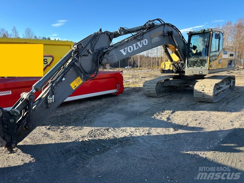Volvo EC 220 DL Kāpurķēžu ekskavatori
