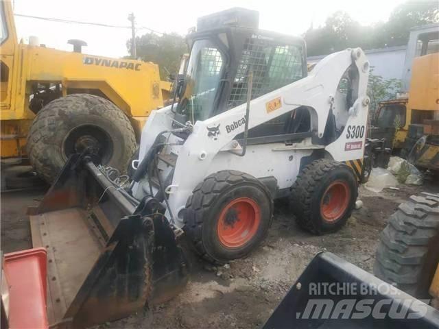 Bobcat S300 Lietoti riteņu kompaktiekrāvēji
