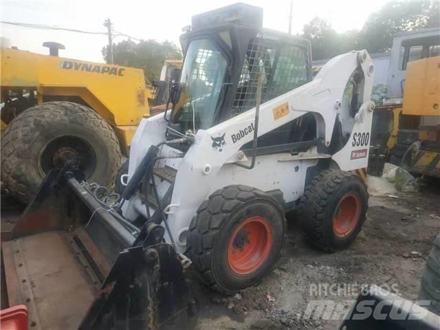 Bobcat S300 Lietoti riteņu kompaktiekrāvēji