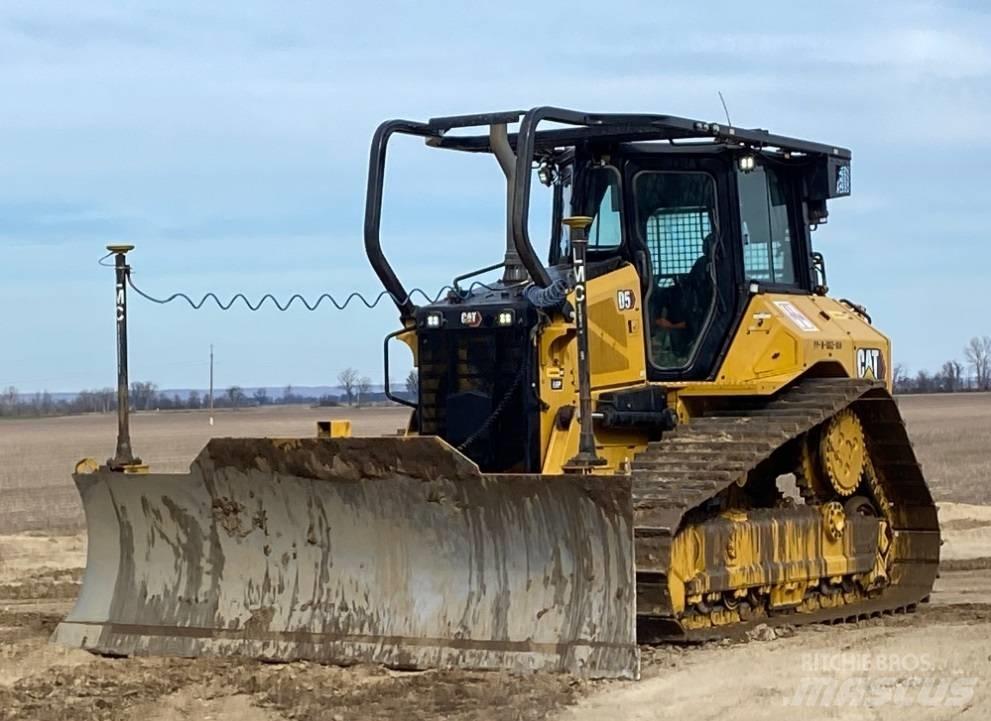 CAT D 5 LGP Kāpurķēžu buldozeri