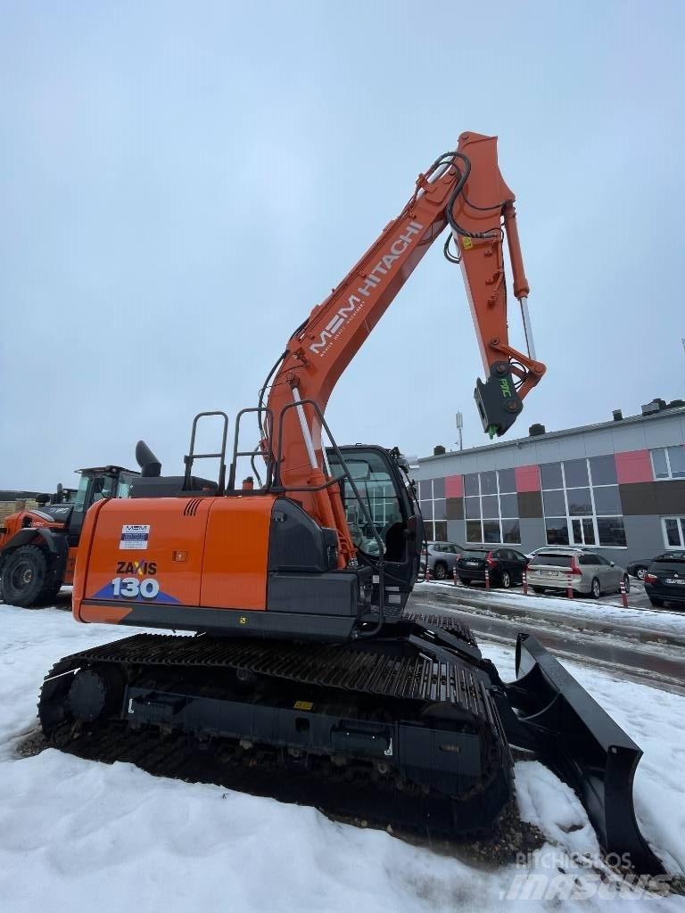 Hitachi ZX 130-6 Kāpurķēžu ekskavatori