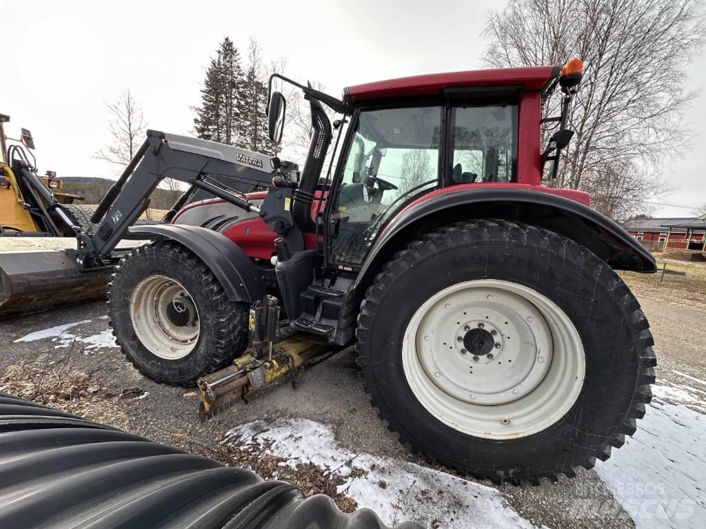 Valtra T 202 Traktori