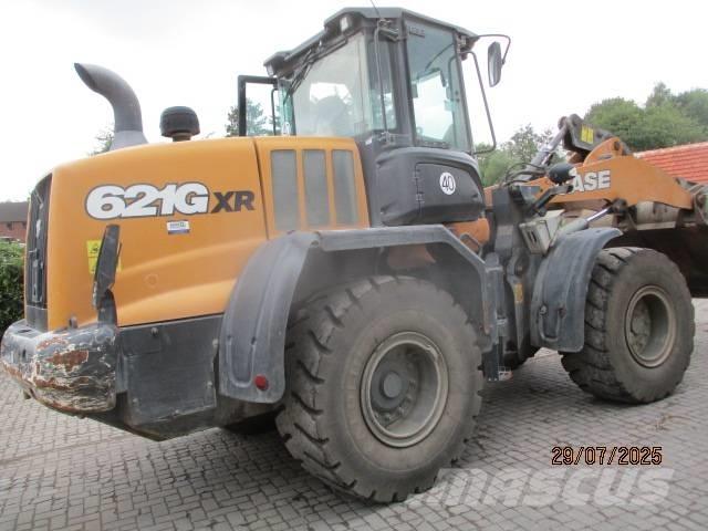 CASE 621 C Iekrāvēji uz riteņiem
