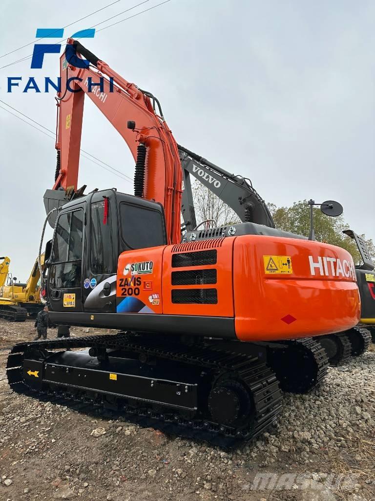 Hitachi zx200 Kāpurķēžu ekskavatori