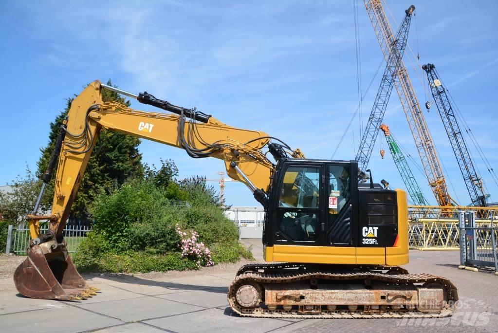 CAT 325 FL CR Kāpurķēžu ekskavatori