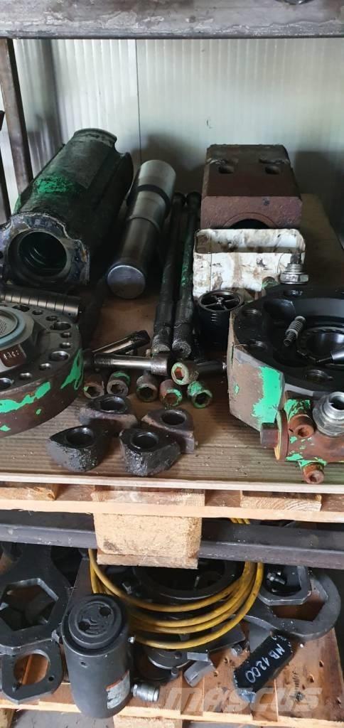 CAT 308 E 2 CR Vidēja lieluma ekskavatori 7 t - 12 t