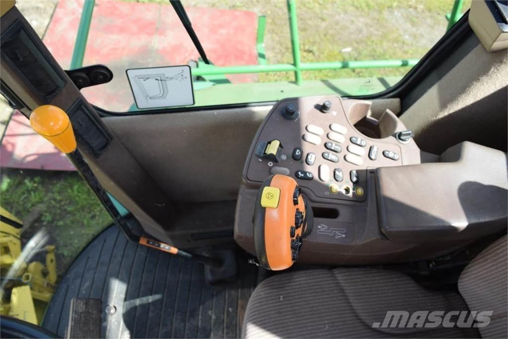John Deere 7400 Lopbarības novācēji