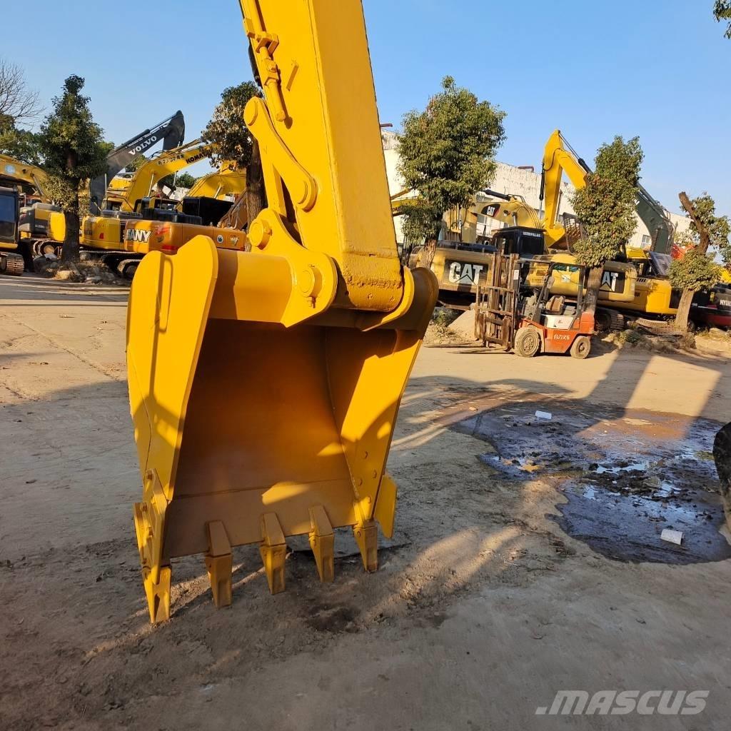 CAT 320 D2 Kāpurķēžu ekskavatori