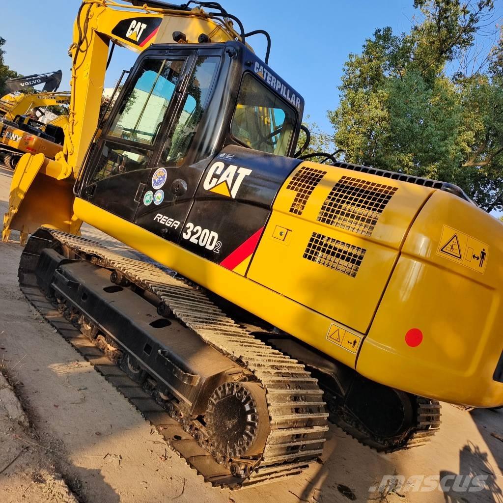 CAT 320 D2 Kāpurķēžu ekskavatori