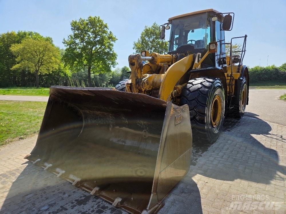 CAT 962H Iekrāvēji uz riteņiem