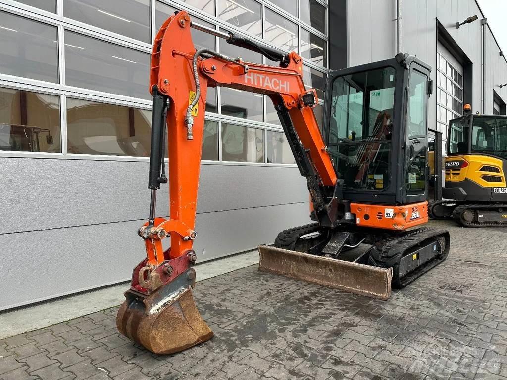 Hitachi ZX26U-6 CR Mini ekskavatori < 7 t