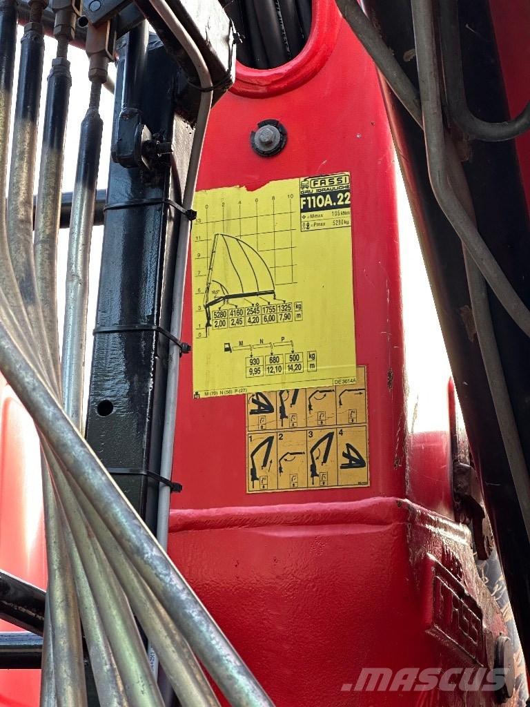 DAF CF 75.310 Smagās mašīnas ar celtni