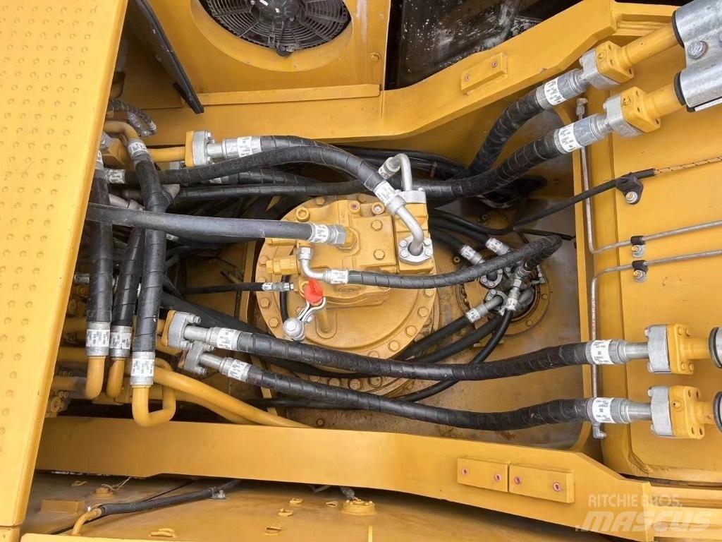 CAT 340 Kāpurķēžu ekskavatori