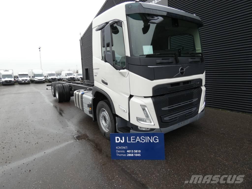 Volvo FM 330 Šasija ar kabīni