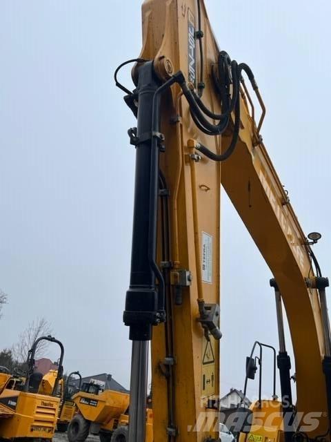 JCB JS 175 W Ekskavatori uz riteņiem