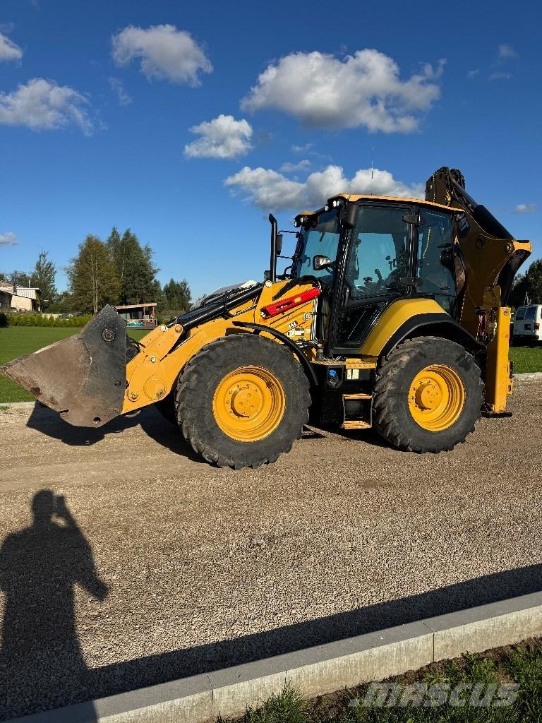CAT 444 Ekskavatori-iekrāvēji