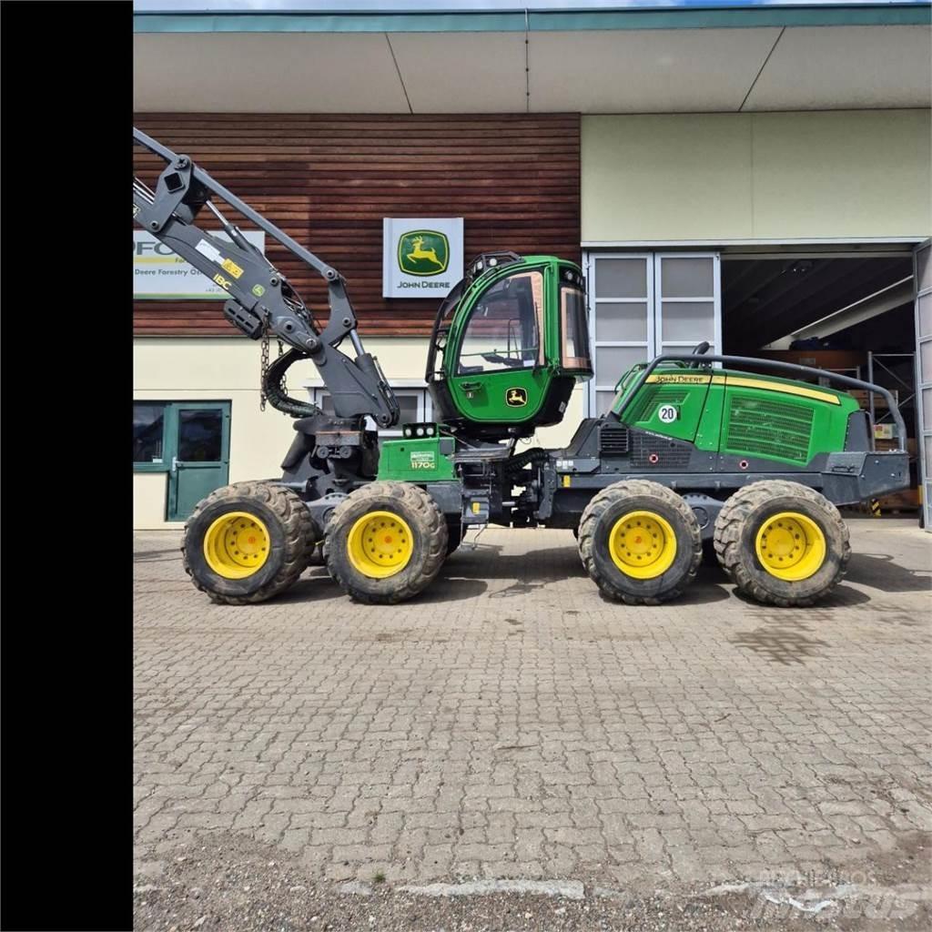 John Deere 1170 G Harvesteri