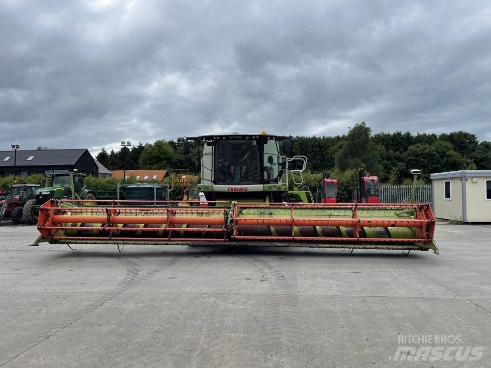 CLAAS 760TT Ražas novākšanas kombaini