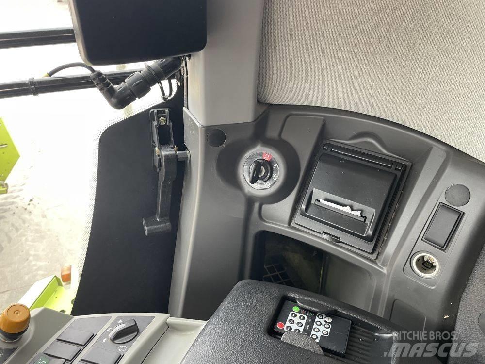 CLAAS 760TT Ražas novākšanas kombaini