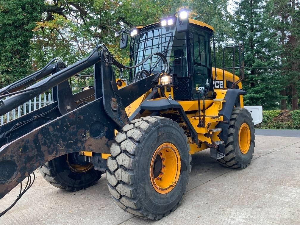 JCB 437 HT Iekrāvēji uz riteņiem