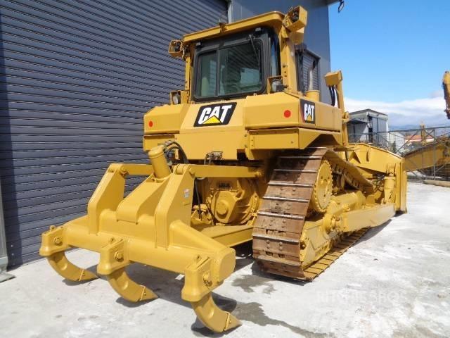 CAT D 6 T XL Buldozeri
