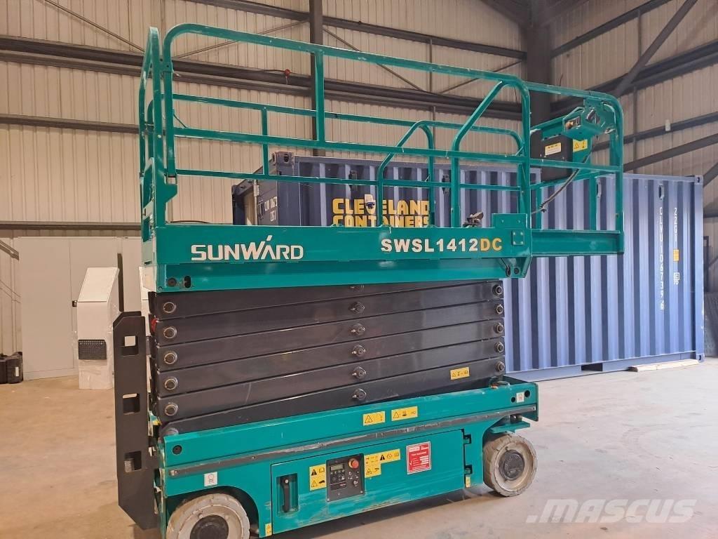 Sunward SWSL 1412 DC Šķerveida pacēlāji