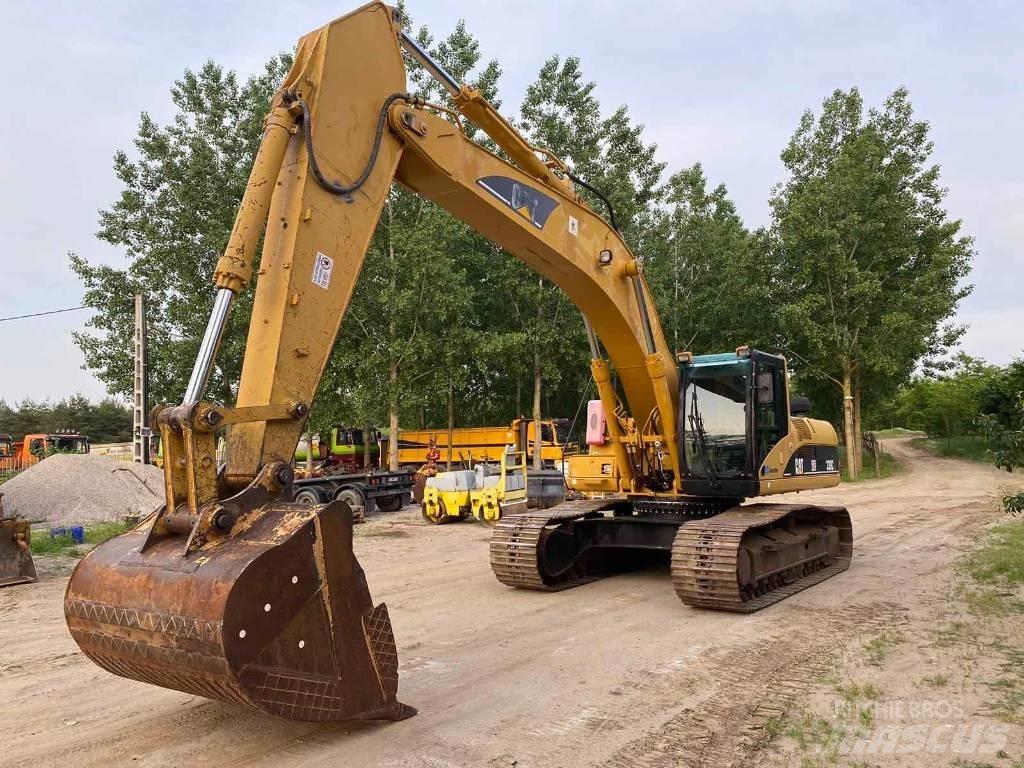 CAT 330CL Kāpurķēžu ekskavatori