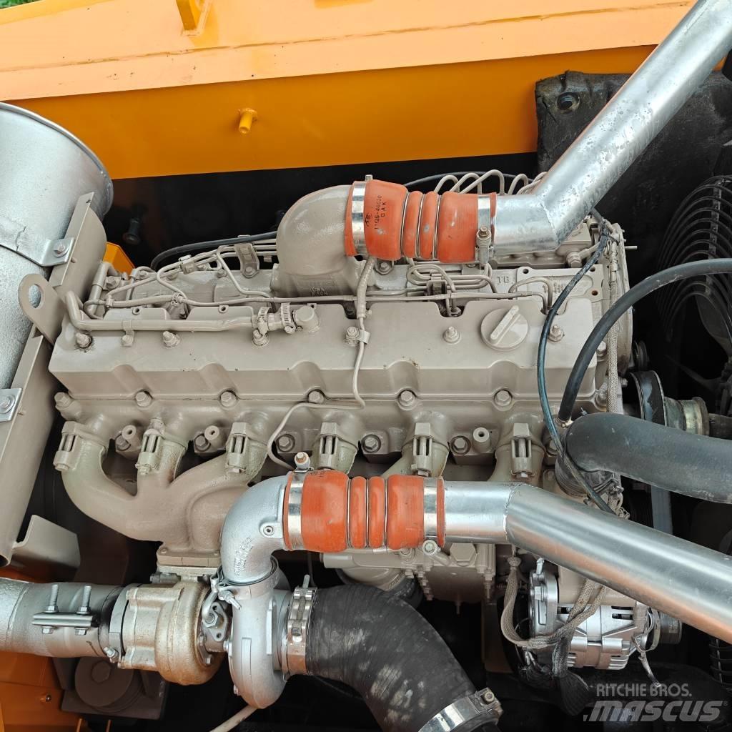 Hyundai 305-9T Kāpurķēžu ekskavatori