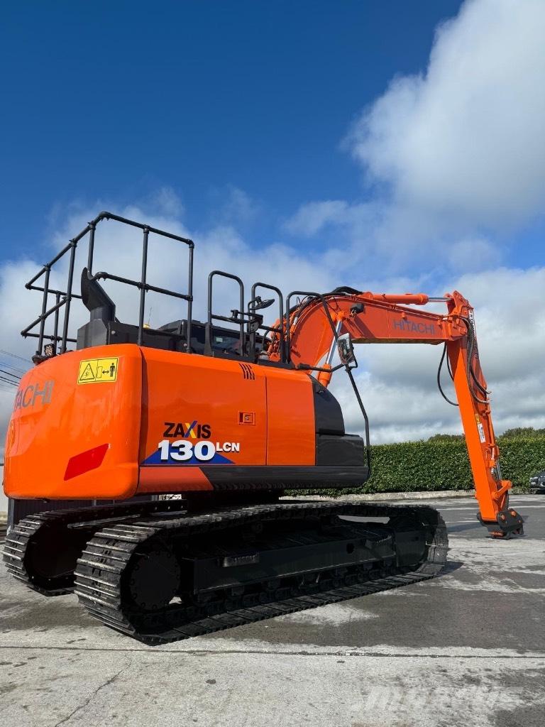 Hitachi Zaxis 130-6 Kāpurķēžu ekskavatori