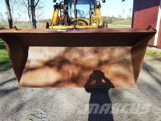 JCB 4X Iekrāvēji uz riteņiem