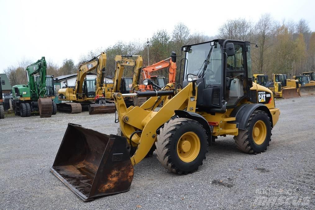 CAT 908 H 2 Iekrāvēji uz riteņiem